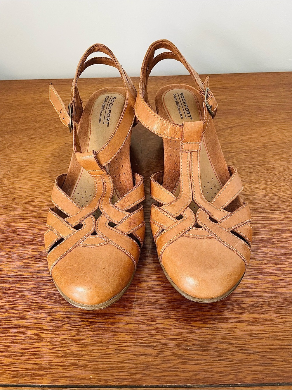 Cobb Hill 10 Rockport Women's Tan Brown Leather T-Strap Wedge Sandals